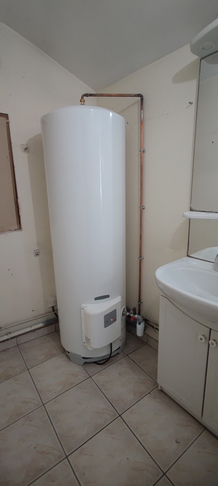 IR2E 49 -Chaudelet R-Electricien/Plombier