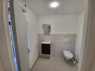 Plombier AB PLOMBERIE SERVICES 0